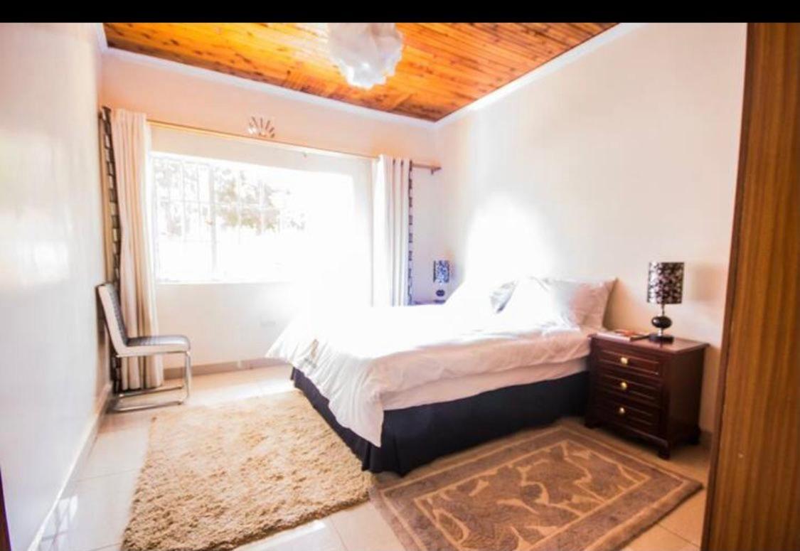 Bed and Breakfast Riverfront Gardens Mjini Екстер'єр фото