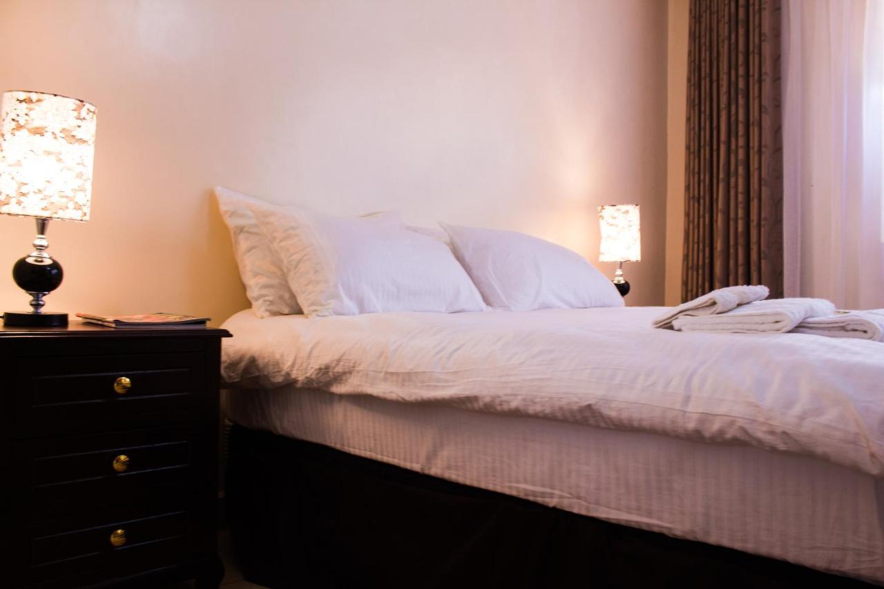 Bed and Breakfast Riverfront Gardens Mjini Екстер'єр фото