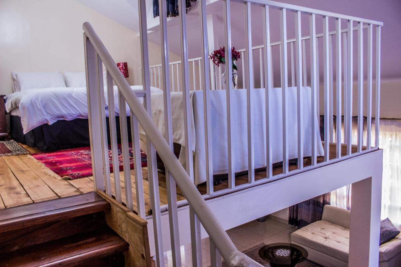 Bed and Breakfast Riverfront Gardens Mjini Екстер'єр фото